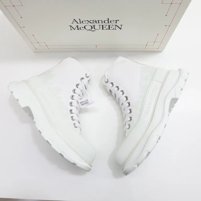 Alexander McQueen Shoe 